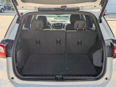 Used 2018 Chevrolet Equinox Premier image 27