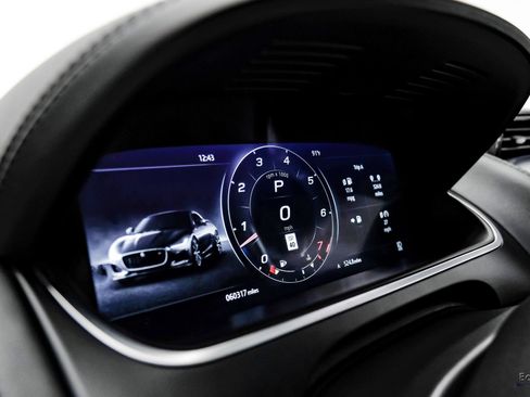 Used 2021 Jaguar F-TYPE R-Dynamic AWD/4WD image 34