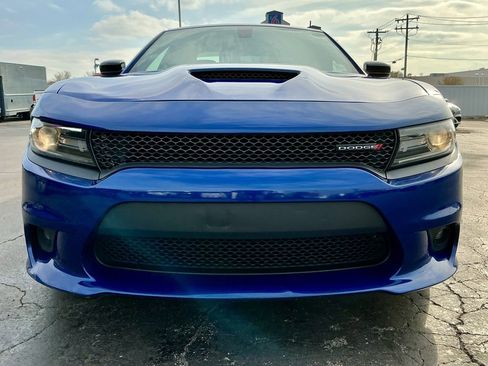 Used 2018 Dodge Charger SXT Plus w/ Blacktop Package image 9