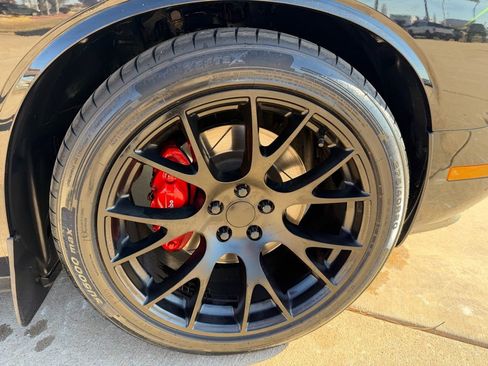 Used 2008 Dodge Challenger SRT8 image 11