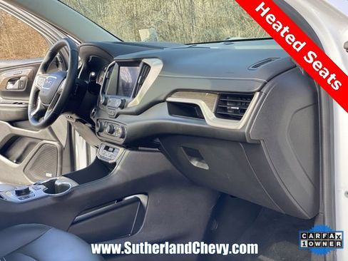 Used 2024 GMC Terrain Denali image 19