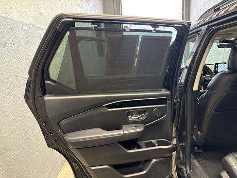 Used 2024 Honda Pilot Touring image 30