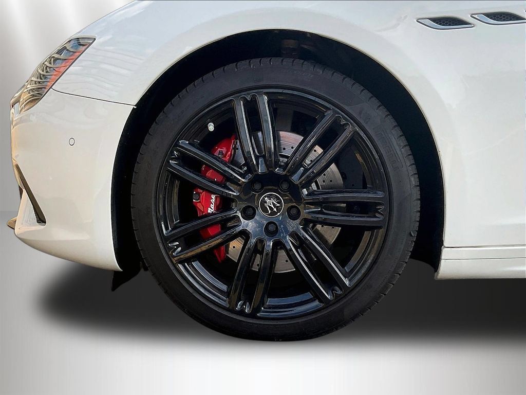 Used 2022 Maserati Ghibli Modena Q4 AWD/4WD image 33