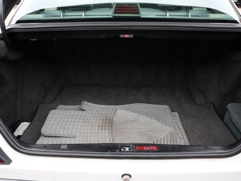 Used 1993 Mercedes-Benz 300 E 2.8 image 35