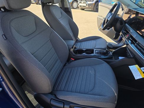 New 2025 Kia K4 EX image 10
