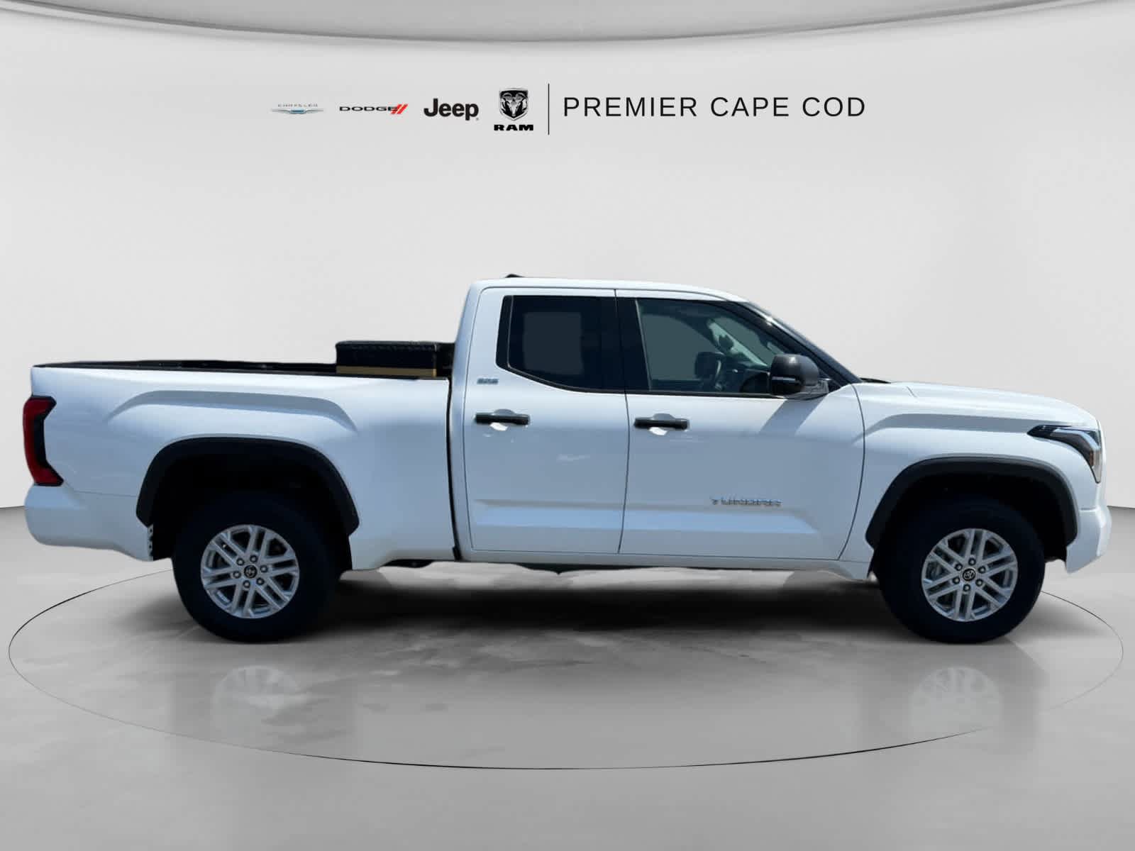 Used 2023 Toyota Tundra SR5 w/ SR5 Convenience Package AWD/4WD image 10