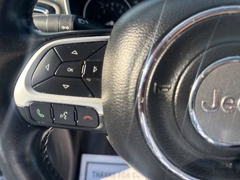 Used 2019 Jeep Compass Limited AWD/4WD image 18