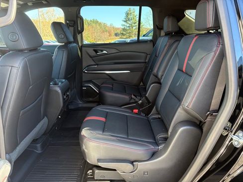 New 2026 Chevrolet Traverse RS AWD/4WD image 14