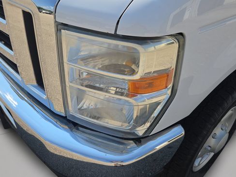 Used 2009 Ford E-250 and Econoline 250 RWD image 17