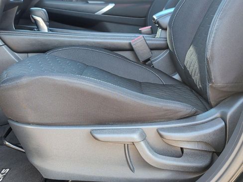 Used 2021 Nissan Kicks SV image 10