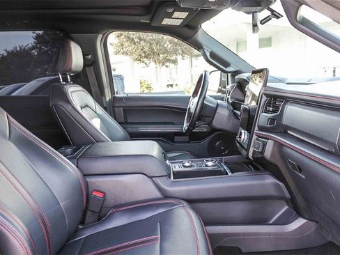 Used 2022 Ford Expedition Max Limited image 23