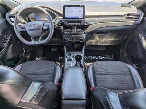 Certified 2025 Ford Escape ST-Line FWD image 17