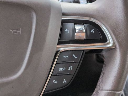 Used 2023 Lincoln Nautilus AWD w/ Premium Package image 26