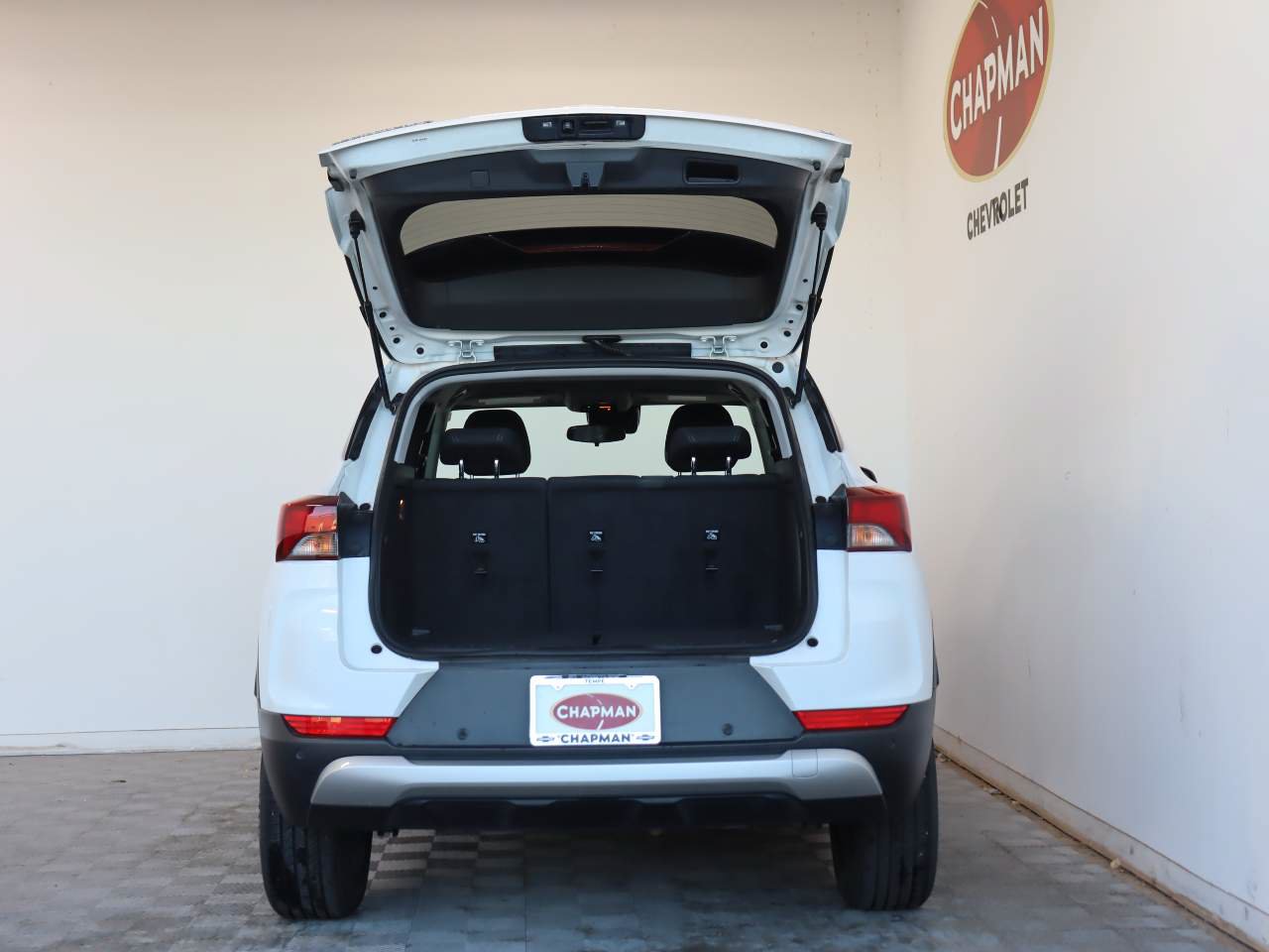 Used 2024 Chevrolet TrailBlazer LT w/ LT Cold Weather Package FWD image 4