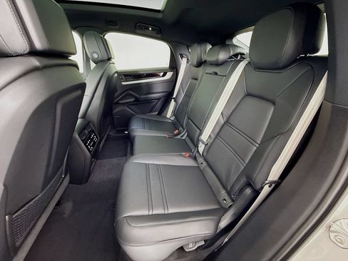 New 2026 Porsche Cayenne Coupe AWD/4WD image 26