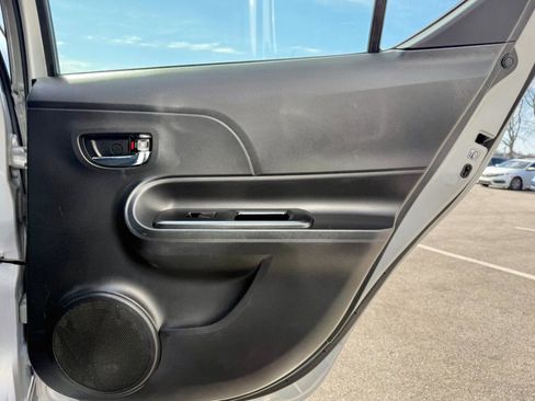 Used 2016 Toyota Prius C Persona Series image 20