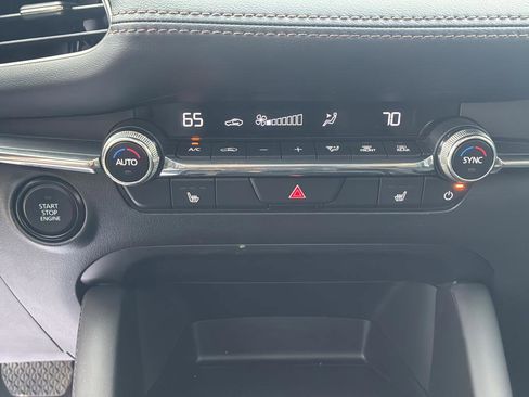 Used 2025 MAZDA MAZDA3 s image 31