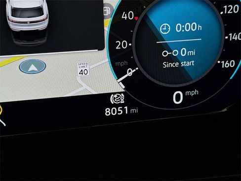 Used 2025 Volkswagen Atlas Cross Sport SEL R-Line image 15