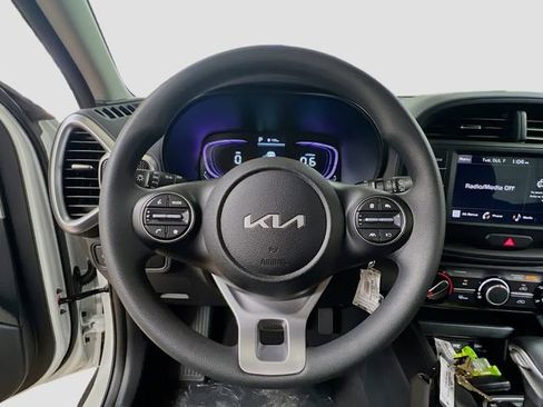 New 2025 Kia Soul LX image 11