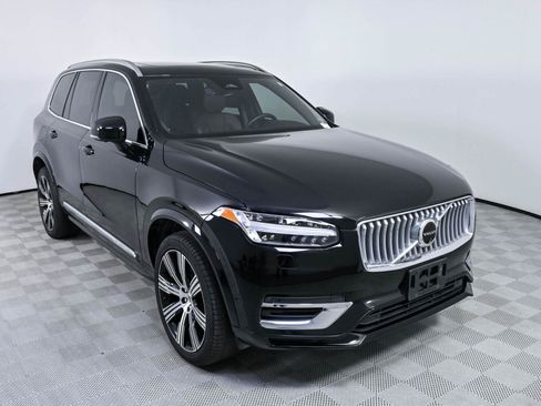 Used 2024 Volvo XC90 T8 Plus w/ Protection Package Premier AWD/4WD image 25