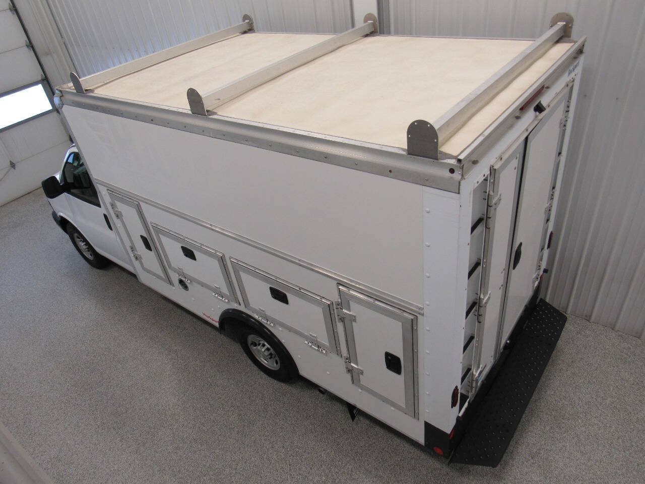 Used 2020 Chevrolet Express 3500 w/ Power Convenience Package RWD image 6