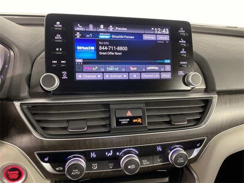 Used 2018 Honda Accord EX image 21