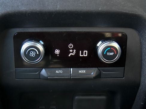 Used 2024 GMC Acadia Elevation image 45