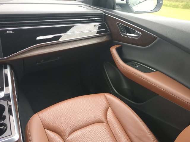 Used 2026 Audi Q8 Premium Plus AWD/4WD image 16