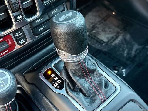 Used 2022 Jeep Wrangler Unlimited Rubicon w/ LED Lighting Group image 28