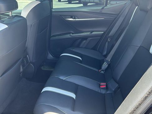 Used 2026 Toyota Camry SE FWD image 28