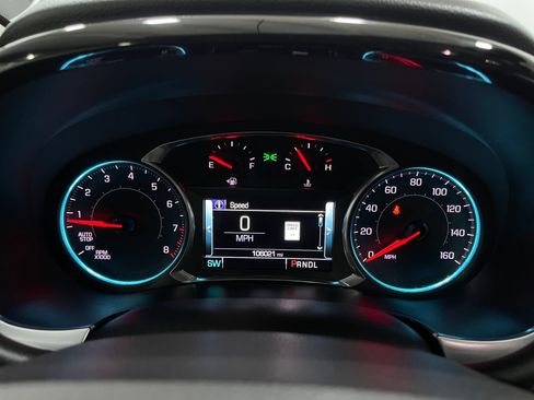 Used 2019 Chevrolet Traverse Premier w/ Driver Confidence II Package FWD image 23