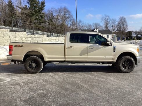 Used 2017 Ford F250 Lariat w/ Tow Technology Bundle image 8