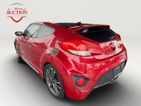 Used 2016 Hyundai Veloster Turbo FWD image 7