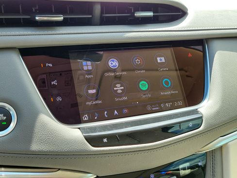 Used 2024 Cadillac XT5 Premium Luxury w/ Technology Package AWD/4WD image 34