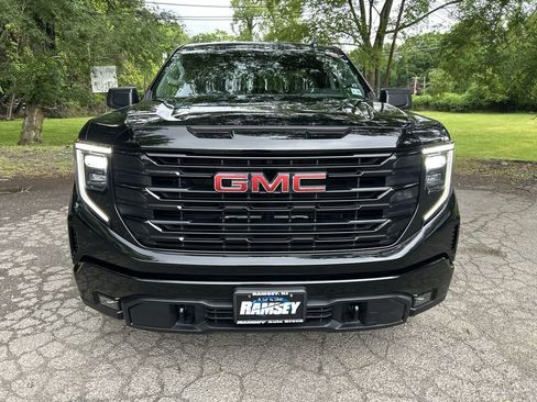 Used 2025 GMC Sierra 1500 Elevation AWD/4WD image 3