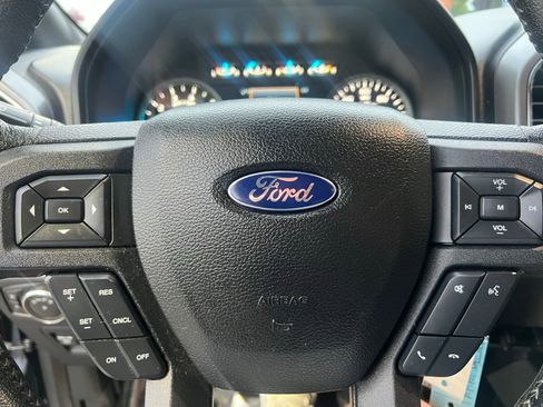 Used 2016 Ford F150 XLT w/ Equipment Group 302A Luxury image 38