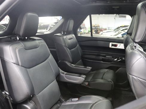 Used 2022 Ford Explorer ST w/ Equipment Group 401A AWD/4WD image 22