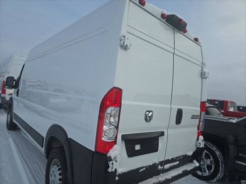 Used 2025 RAM ProMaster 3500 w/ Convenience Group image 8