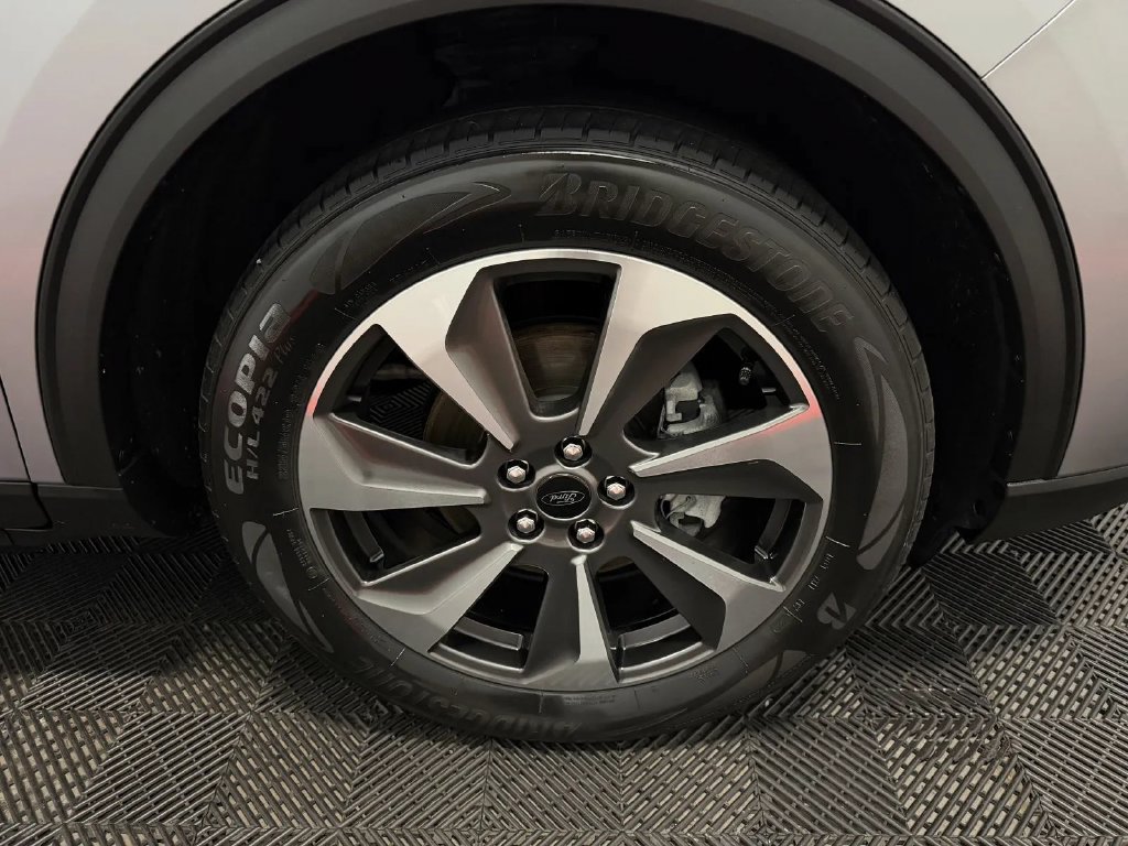 Used 2023 Ford Escape Platinum AWD/4WD image 19