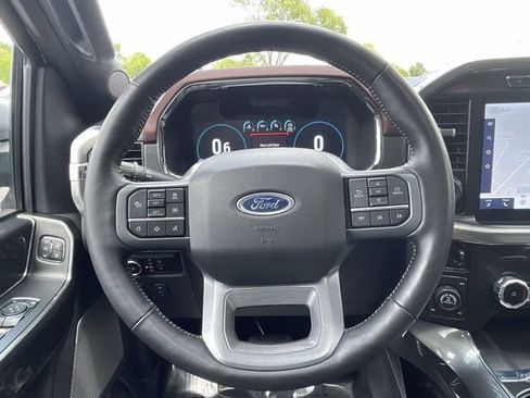Used 2023 Ford F150 Lariat AWD/4WD image 10