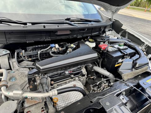 Used 2018 Nissan Rogue SL AWD/4WD image 38
