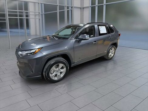Certified 2024 Toyota RAV4 XLE image 4