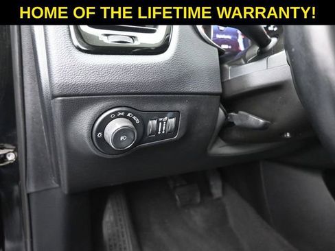 Used 2018 Jeep Compass Limited w/ Navigation Group image 16