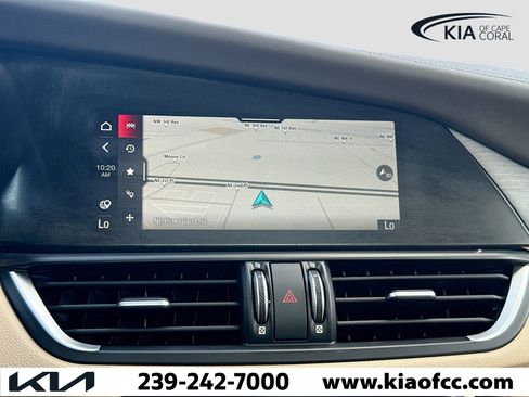 Used 2023 Alfa Romeo Giulia AWD w/ Quick Order Package 22X Lusso image 31