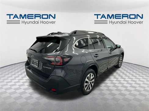 Used 2024 Subaru Outback Premium image 5