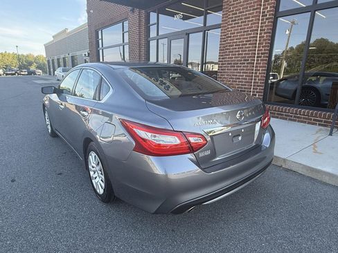 Used 2016 Nissan Altima 2.5 S w/ Power Driver Seat Package FWD image 30