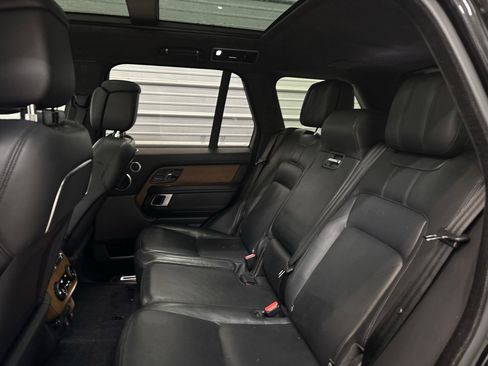 Used 2018 Land Rover Range Rover Autobiography image 25