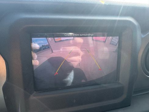 Used 2021 Jeep Wrangler Unlimited Sport w/ Technology Group image 22