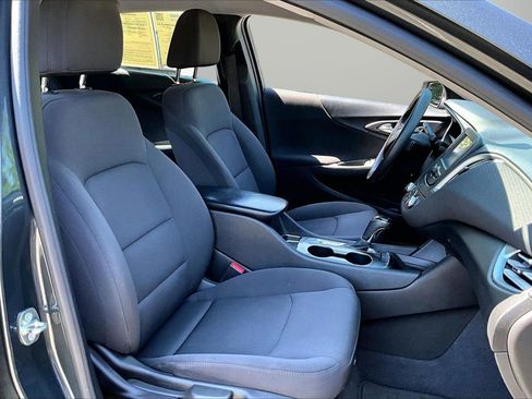 Used 2018 Chevrolet Malibu LS FWD image 21