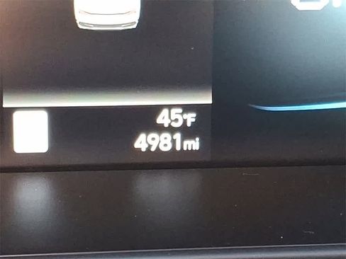 Used 2025 Hyundai Elantra Sport image 19